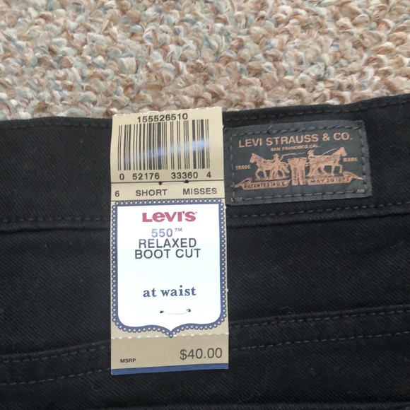 Levi’s 550 Relaxed Boot Cut Misses Black Jean 6 Short - Picture 7 of 7